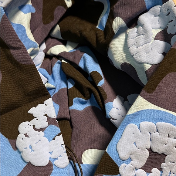 Denim Tears Blue Camo Cotton Wreath All-Over Print Hoodie Size M - Picture 2 of 6